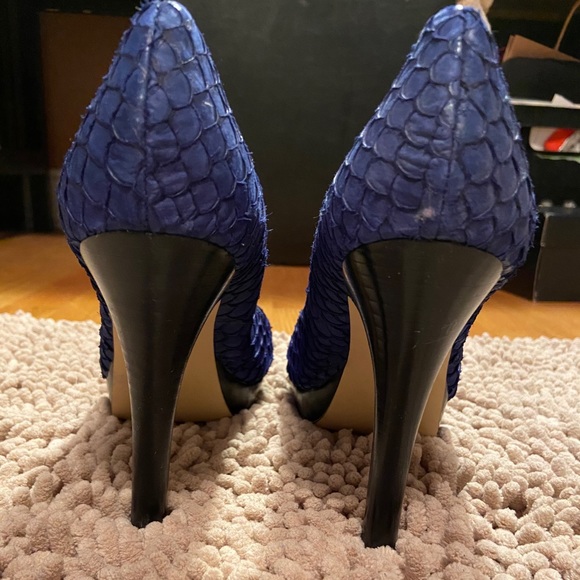 Calvin Klein Blue Snakeskin Heels - Picture 4 of 8